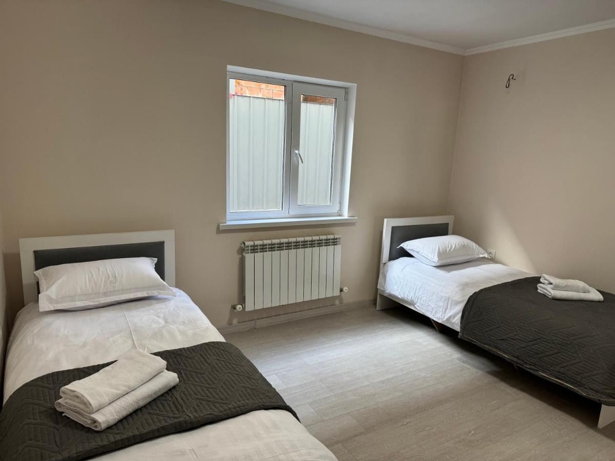 Comfort Plus Hostel Almaty Ngoại thất bức ảnh